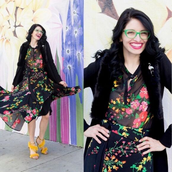 CABI Thespian Blouse #5706 Bold Jewel Tone Floral Pullover Ruffle Sleeve Blouse - Picture 2 of 11